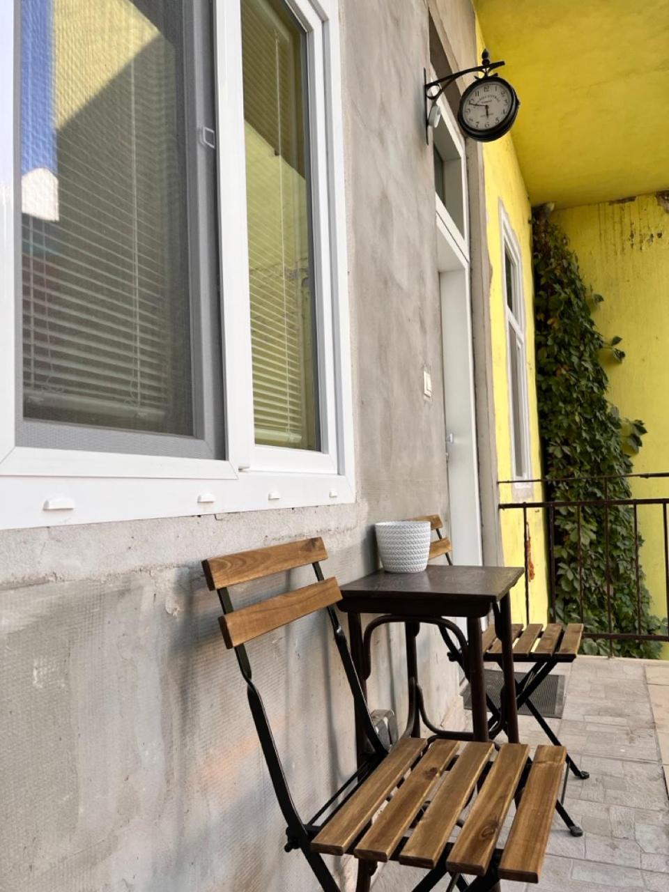 Stylish Flat In City Centre براتسيلافا المظهر الخارجي الصورة